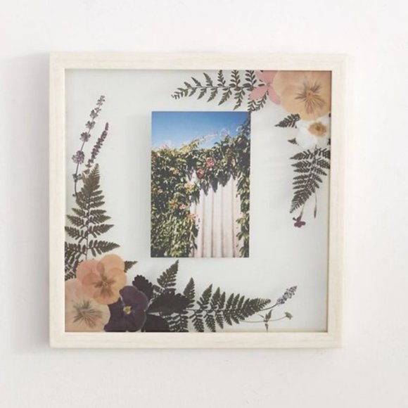 Urban Outfitters Other - Floral 12x12 Picture Dried Flower Polaroid Frame